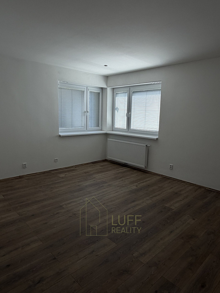 Pronájem bytu 3+1 63 m² – fotografie 4
