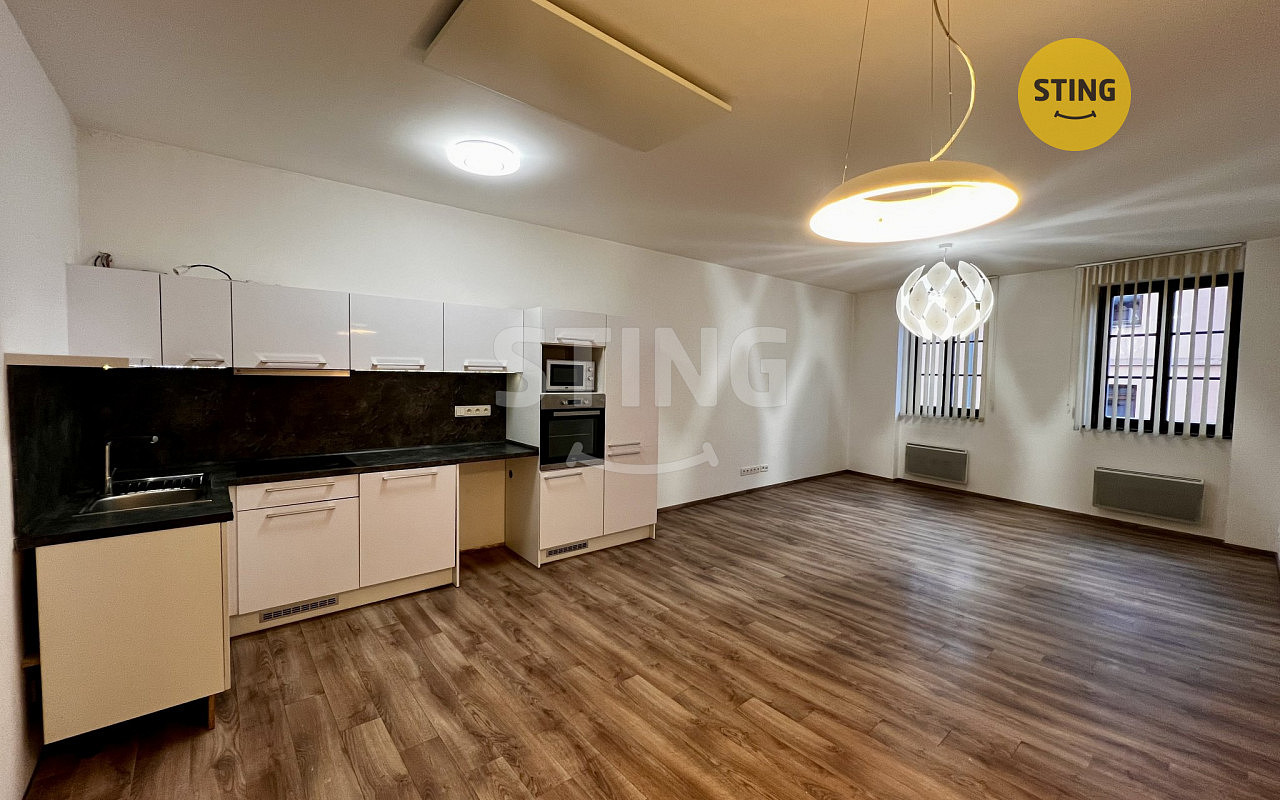 Pronájem bytu 3+kk 104 m²