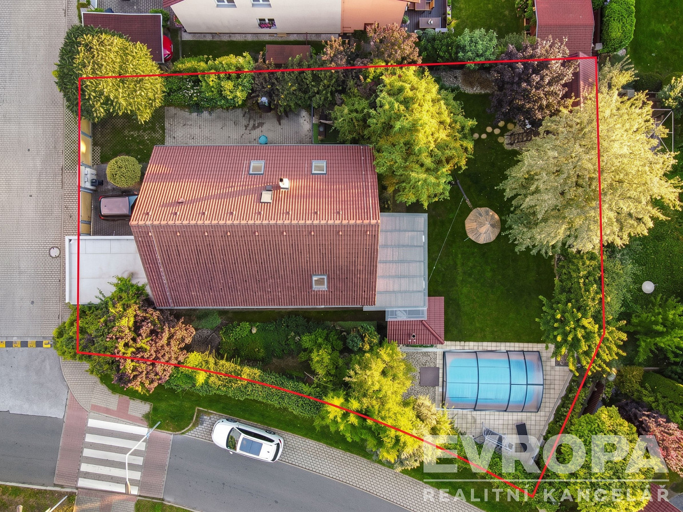 Prodej domu 184 m² s pozemkem 763 m² – fotografie 2