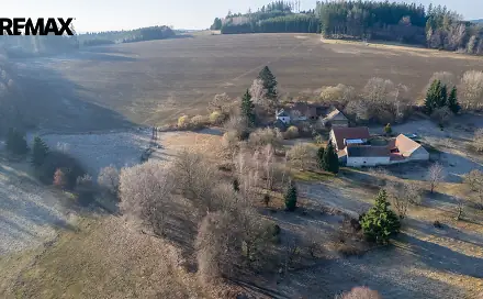 Prodej stavebního pozemku 2 465 m², Votice, okres Benešov