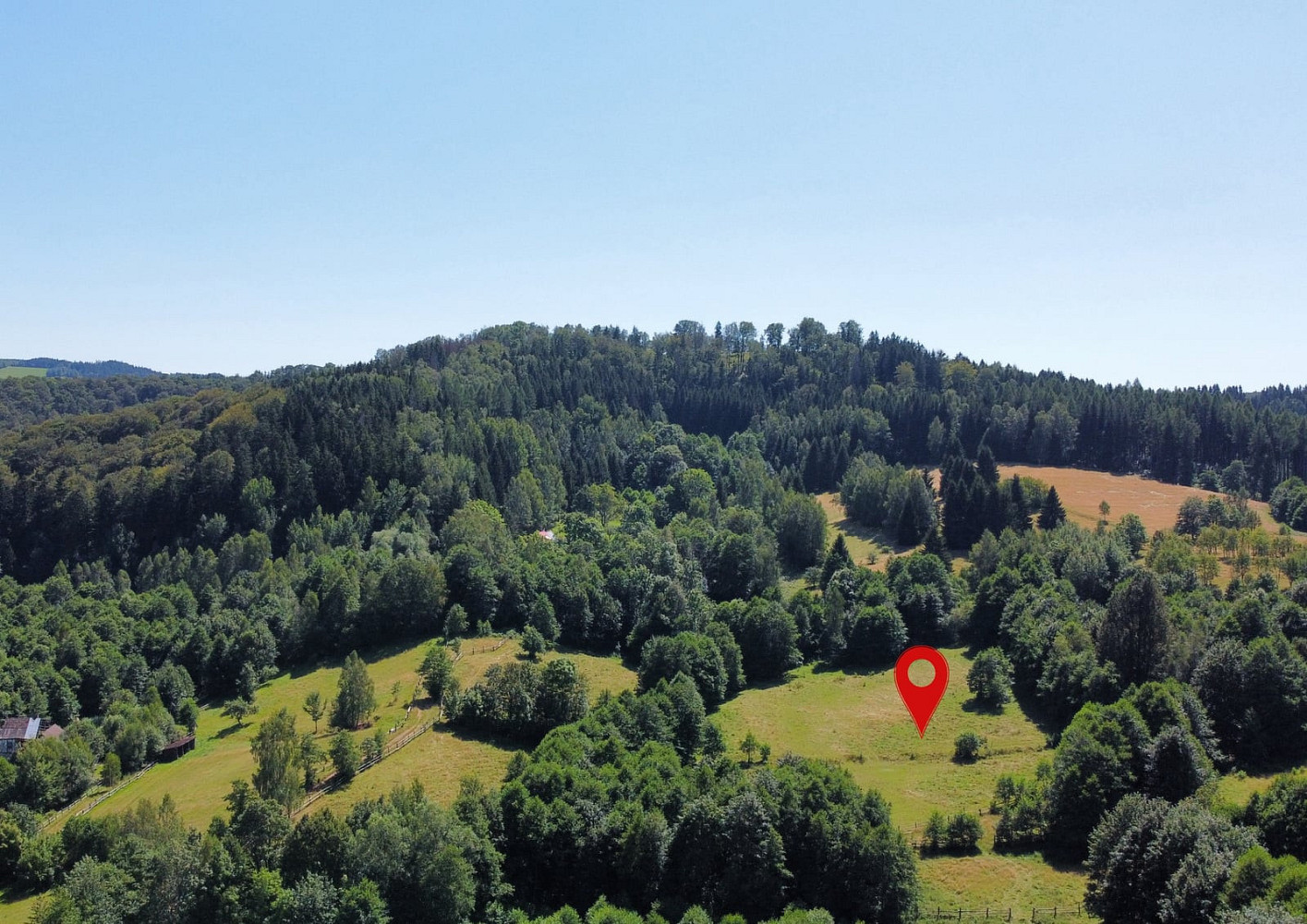 Prodej stavebního pozemku 3 027 m²