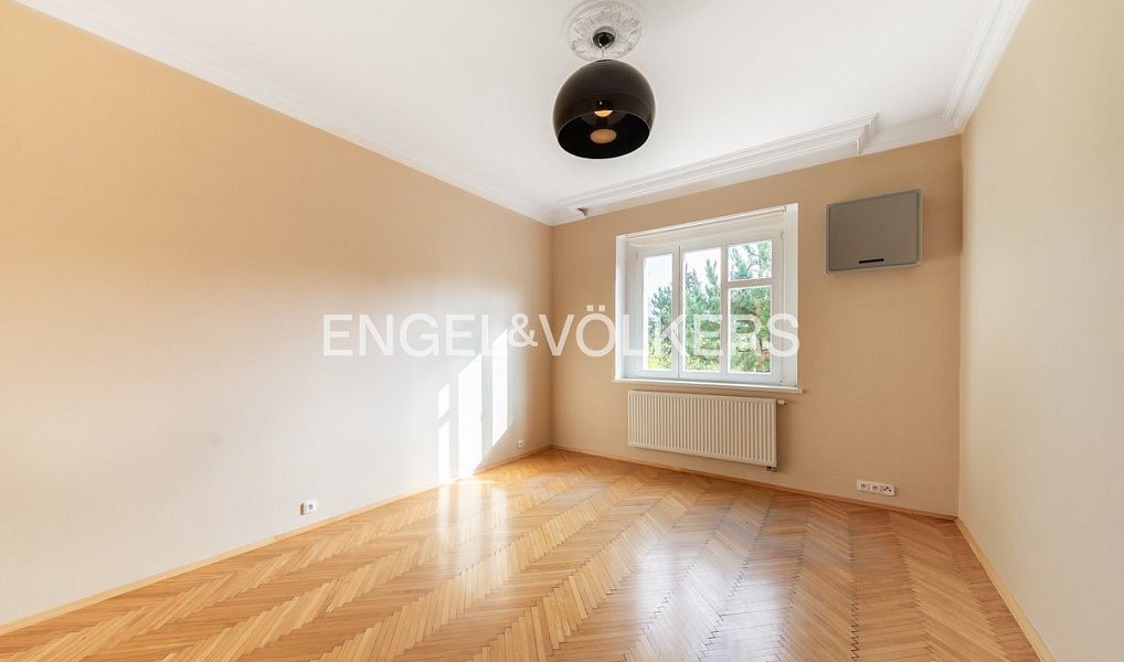 Pronájem domu 560 m² s pozemkem 700 m², Praha – náhled fotky 10