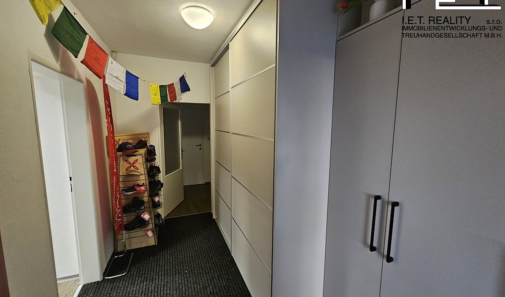 Pronájem obchodních prostor 84 m², Staré Město – náhled fotky 5