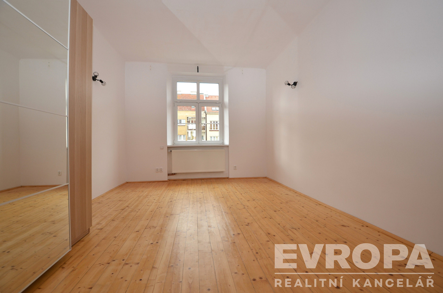Pronájem bytu 2+kk 50 m² – fotografie 5