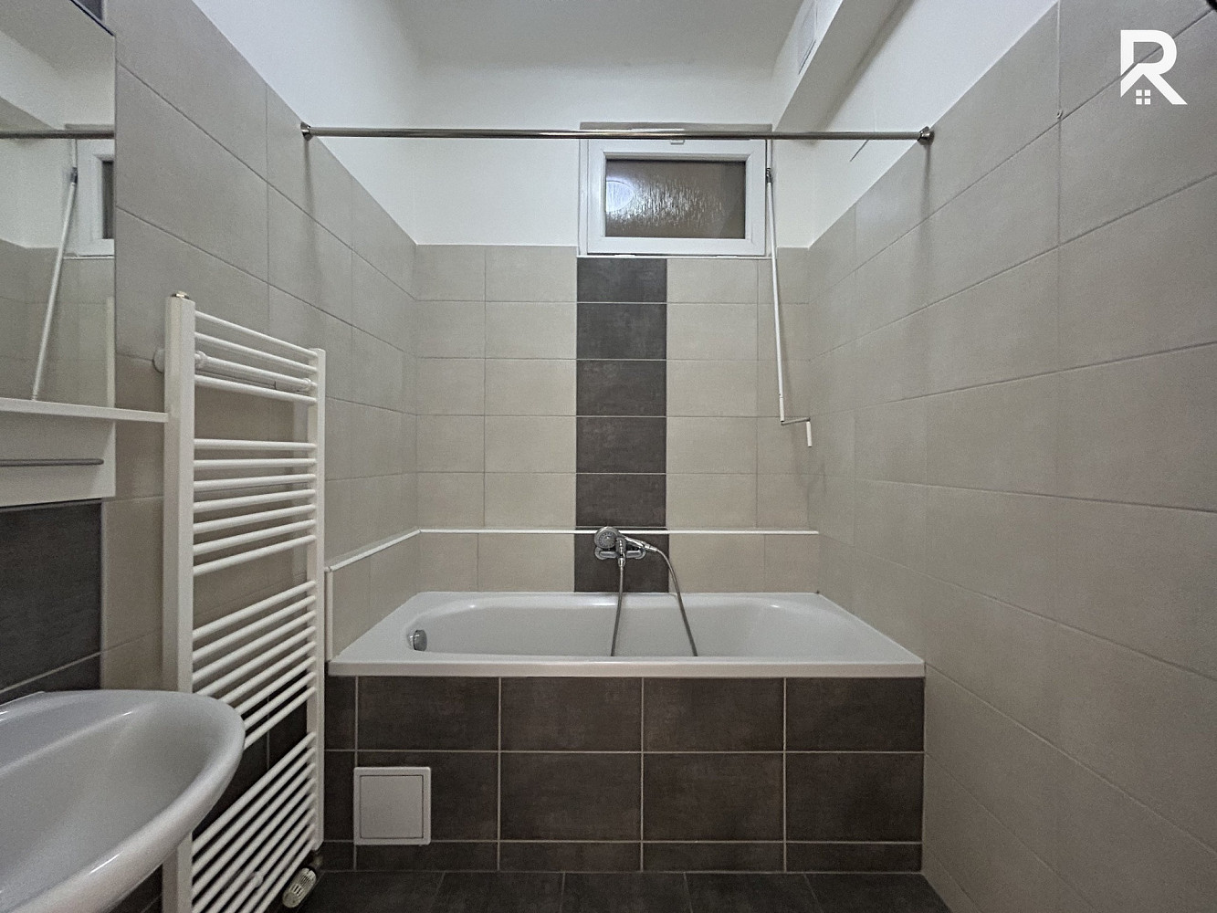 Pronájem bytu 1+1 47 m² — photo 4