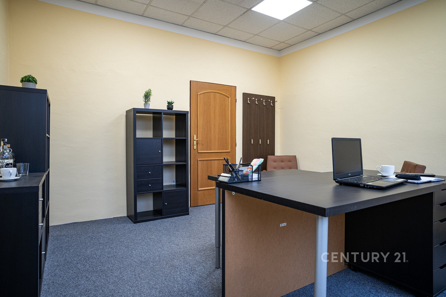 Pronájem kanceláře 190 m² – fotografie 4