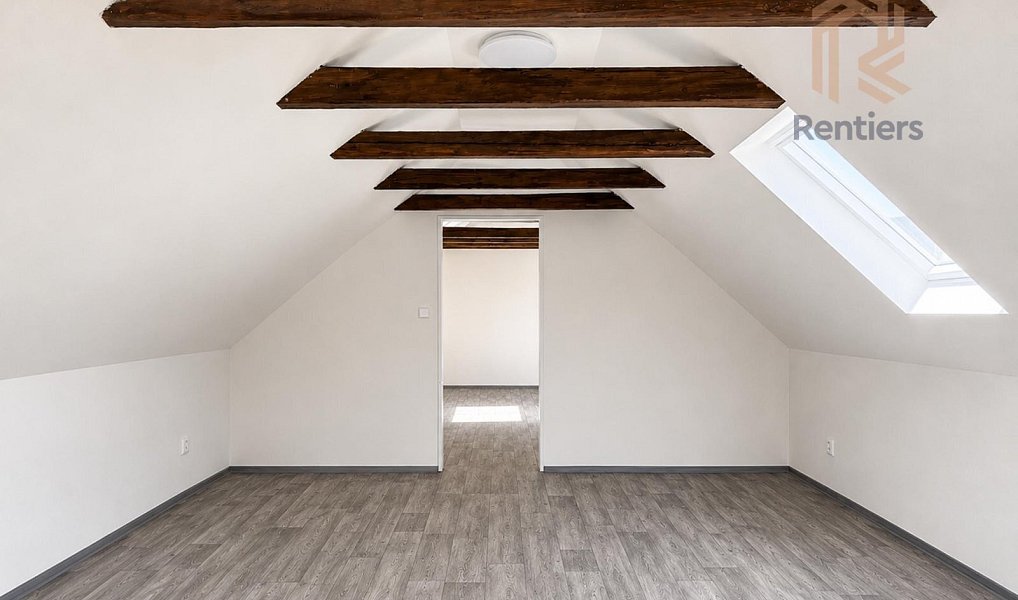 Prodej domu 145 m² s pozemkem 265 m², Rostoklaty – náhled fotky 12