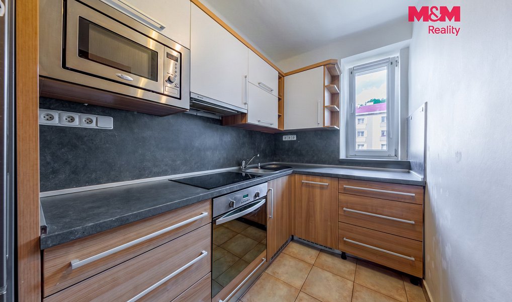 Prodej bytu 2+1 57 m², Ostrov – náhled fotky 2