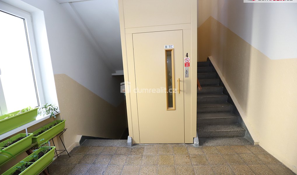Prodej bytu 2+1 63 m², Karlovy Vary – náhled fotky 9