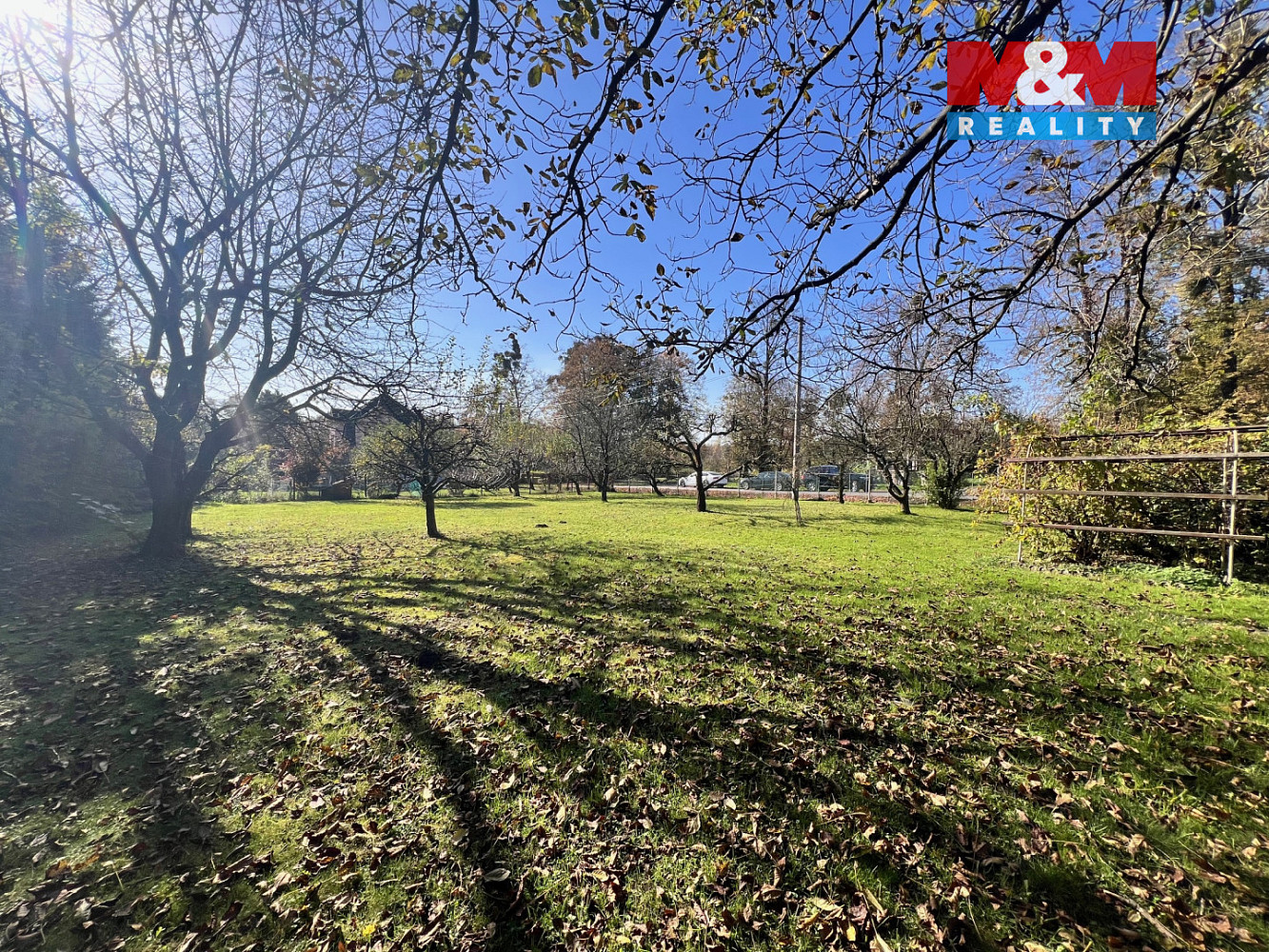Prodej stavebního pozemku 1 304 m² – fotografie 3