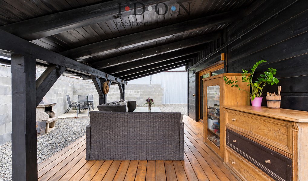 Prodej domu 130 m² s pozemkem 945 m², Oznice – náhled fotky 23