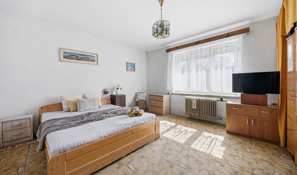 Prodej domu 100 m² s pozemkem 498 m², Holice – náhled fotky 8