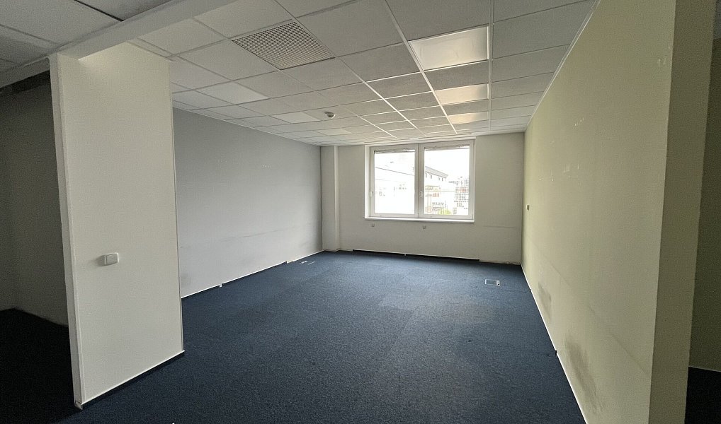 Pronájem kanceláře 360 m², Praha – náhled fotky 7