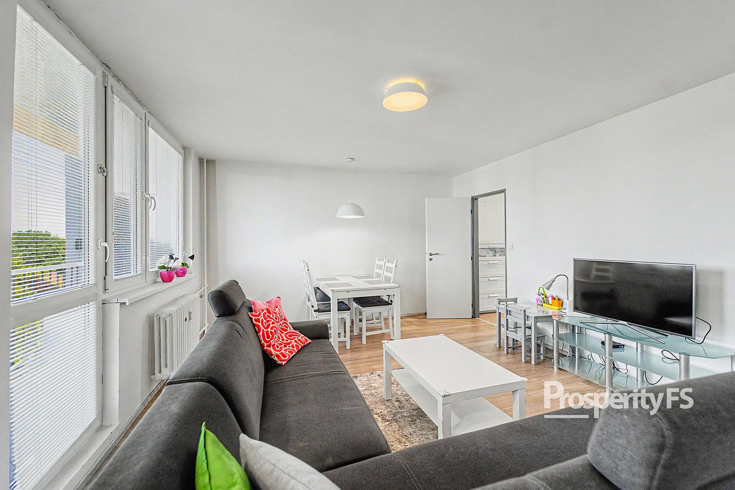 Prodej bytu 3+1 70 m² — photo 2