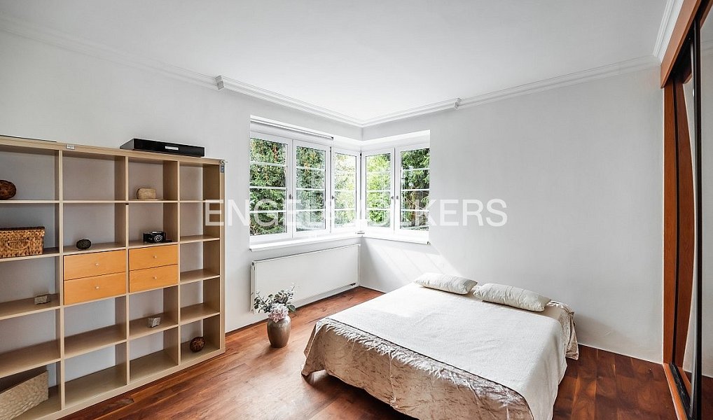 Pronájem domu 260 m² s pozemkem 629 m², Praha – náhled fotky 12