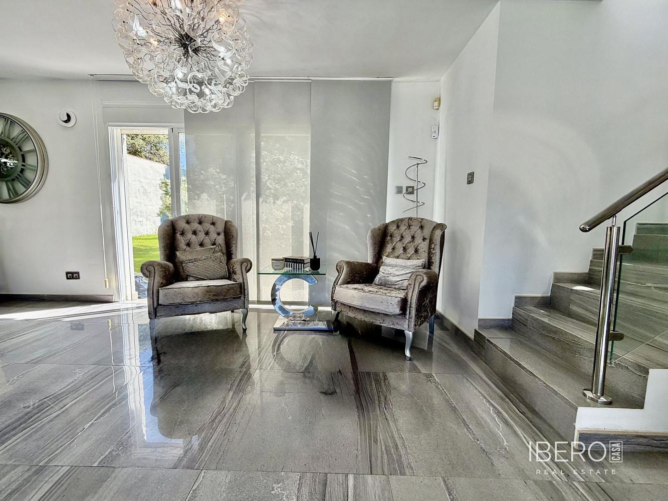 Casa 5+kk – Marbella, Urbanización Marbesa - Més