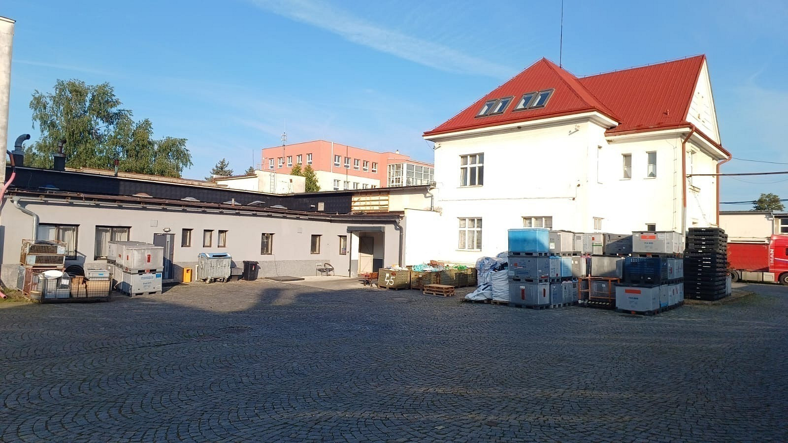 Pronájem skladovacích prostor 735 m² – fotografie 3