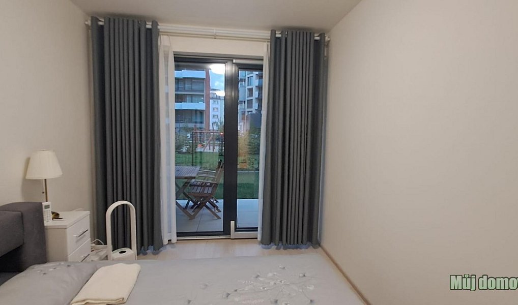 Pronájem bytu 2+kk 119 m², Praha – náhled fotky 14