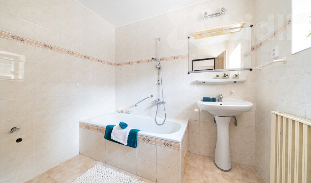 Prodej domu 237 m² s pozemkem 265 m², Beroun – náhled fotky 24