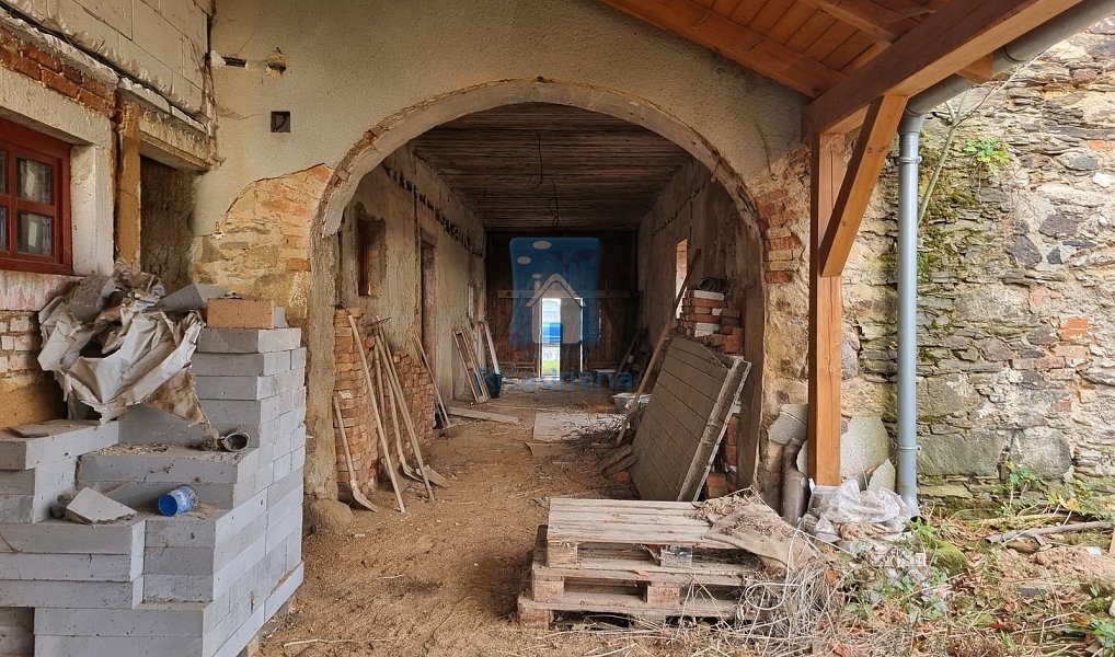 Prodej domu 600 m² s pozemkem 648 m², Úterý – náhled fotky 9