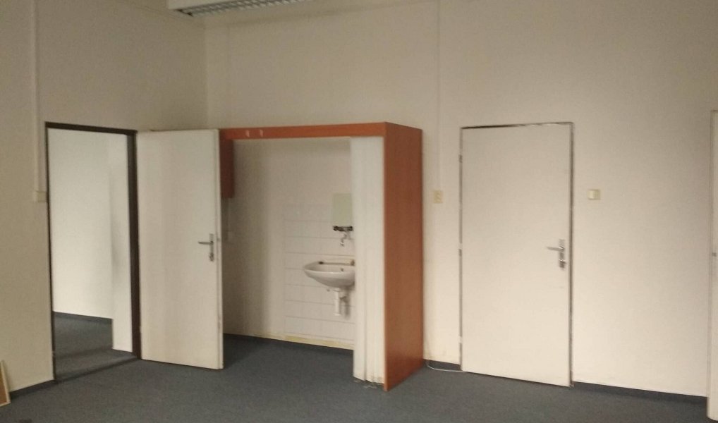 Pronájem kanceláře 150 m², Ostrava – náhled fotky 8