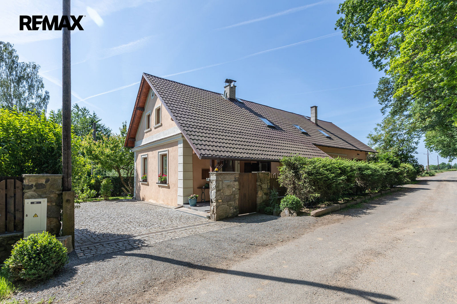 Prodej domu 200 m² s pozemkem 734 m²