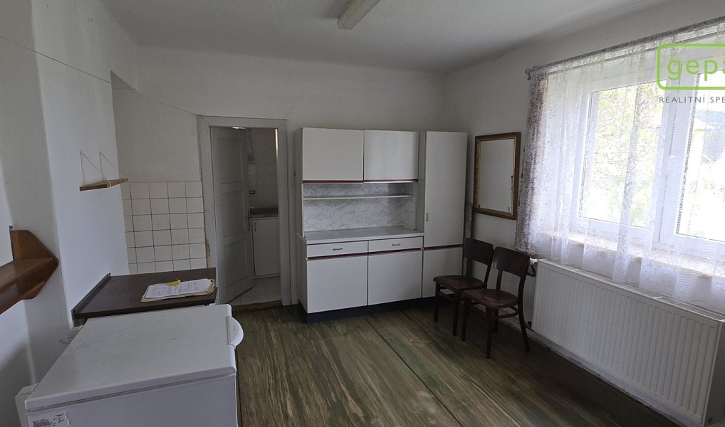 Prodej domu 145 m² s pozemkem 1 218 m², Zlatá Koruna – náhled fotky 18