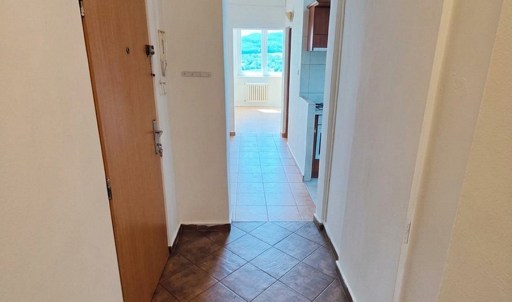 Prodej bytu 3+1 72 m², Klášterec nad Ohří – náhled fotky 2