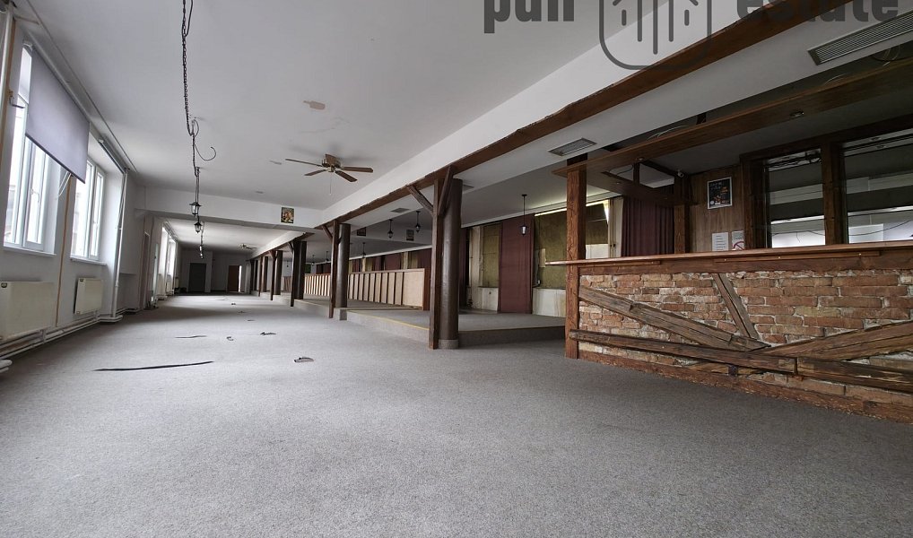 Pronájem restaurace 415 m², Zlín – fotka 1 z 14