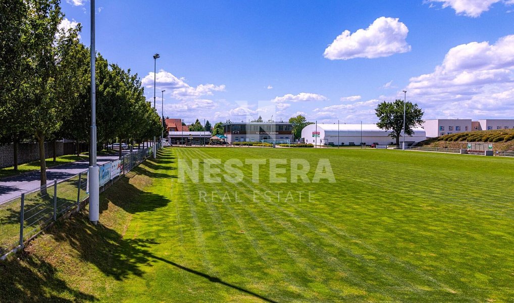 Prodej domu 444 m² s pozemkem 2 325 m², Vestec – náhled fotky 47