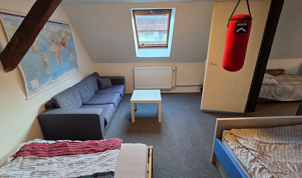 Prodej chalupy 141 m² s pozemkem 342 m², Liblín – náhled fotky 22