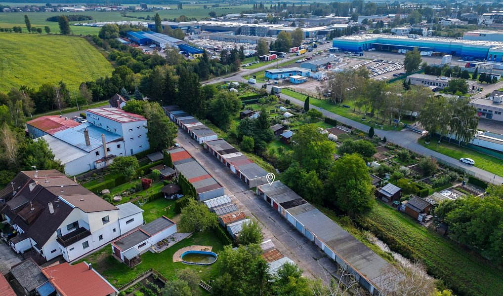 Prodej garáže - Pouchov, Hradec Králové – náhled fotky 14