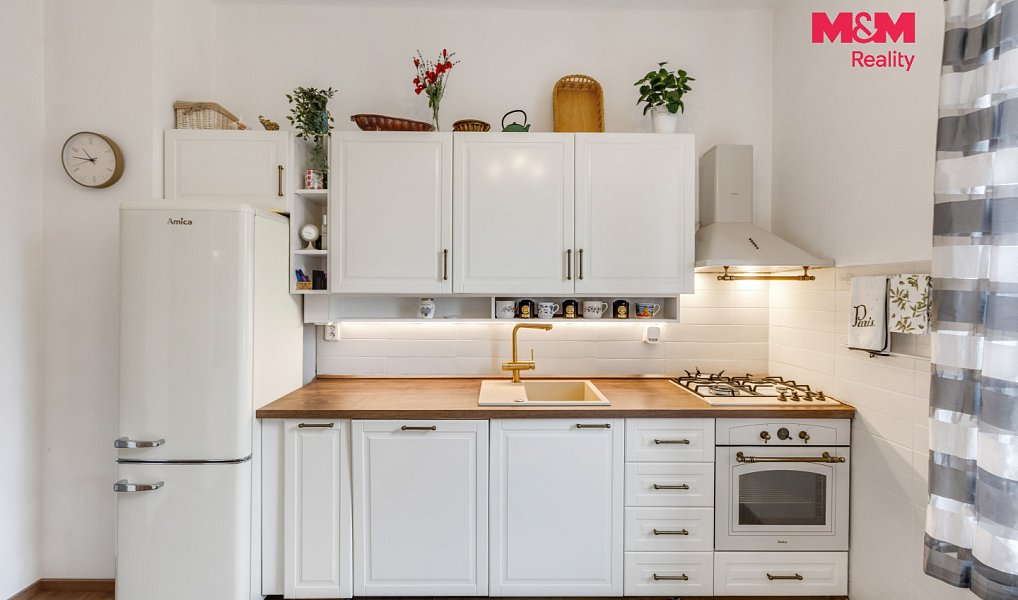 Prodej bytu 2+1 67 m², Králův Dvůr – náhled fotky 2
