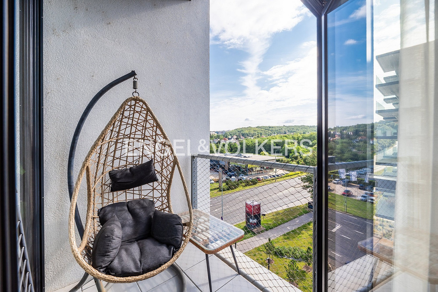 Prodej bytu 1+kk 56 m² – fotografie 2