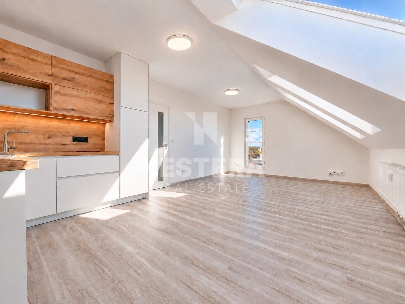 Pronájem bytu 2+kk 44 m²