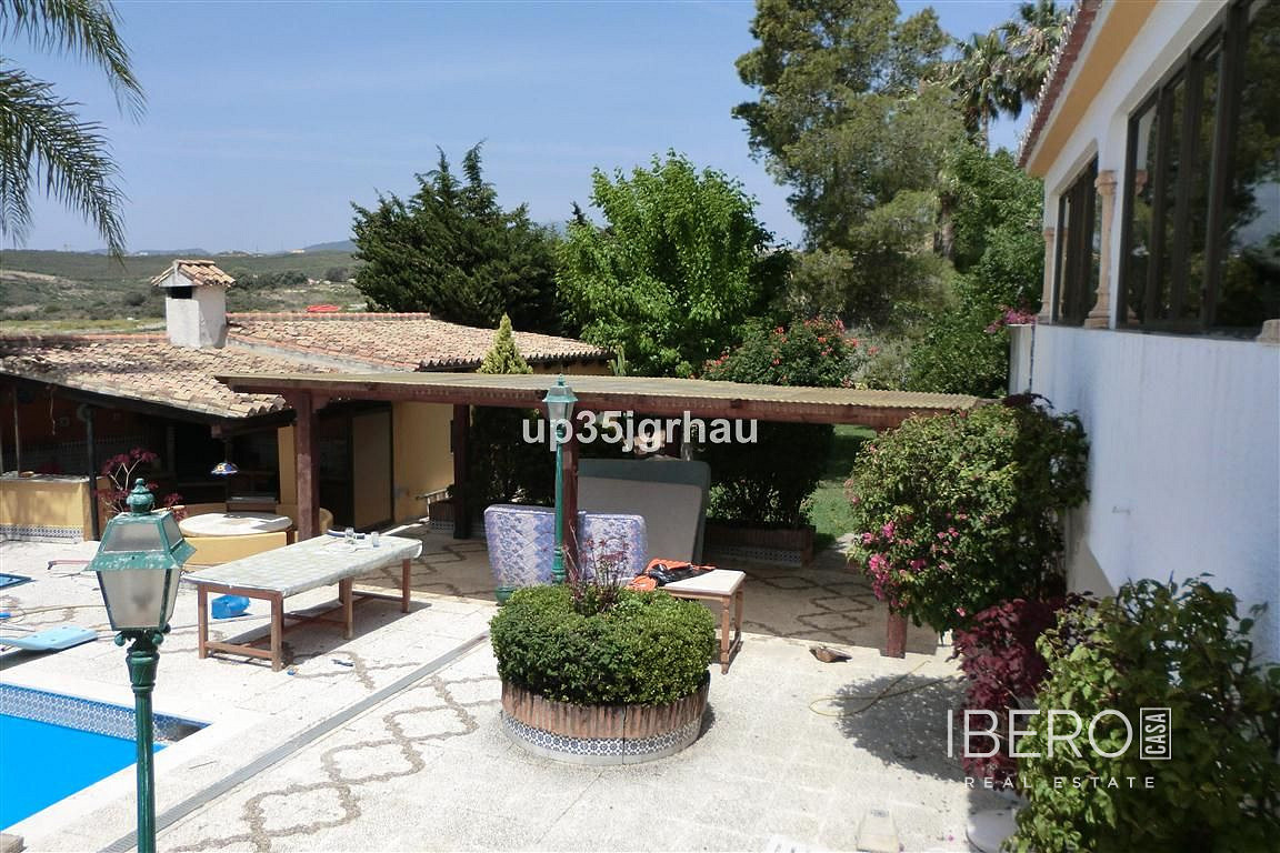 Casa 6+kk – Estepona, Barriada Islas Canarias - Més