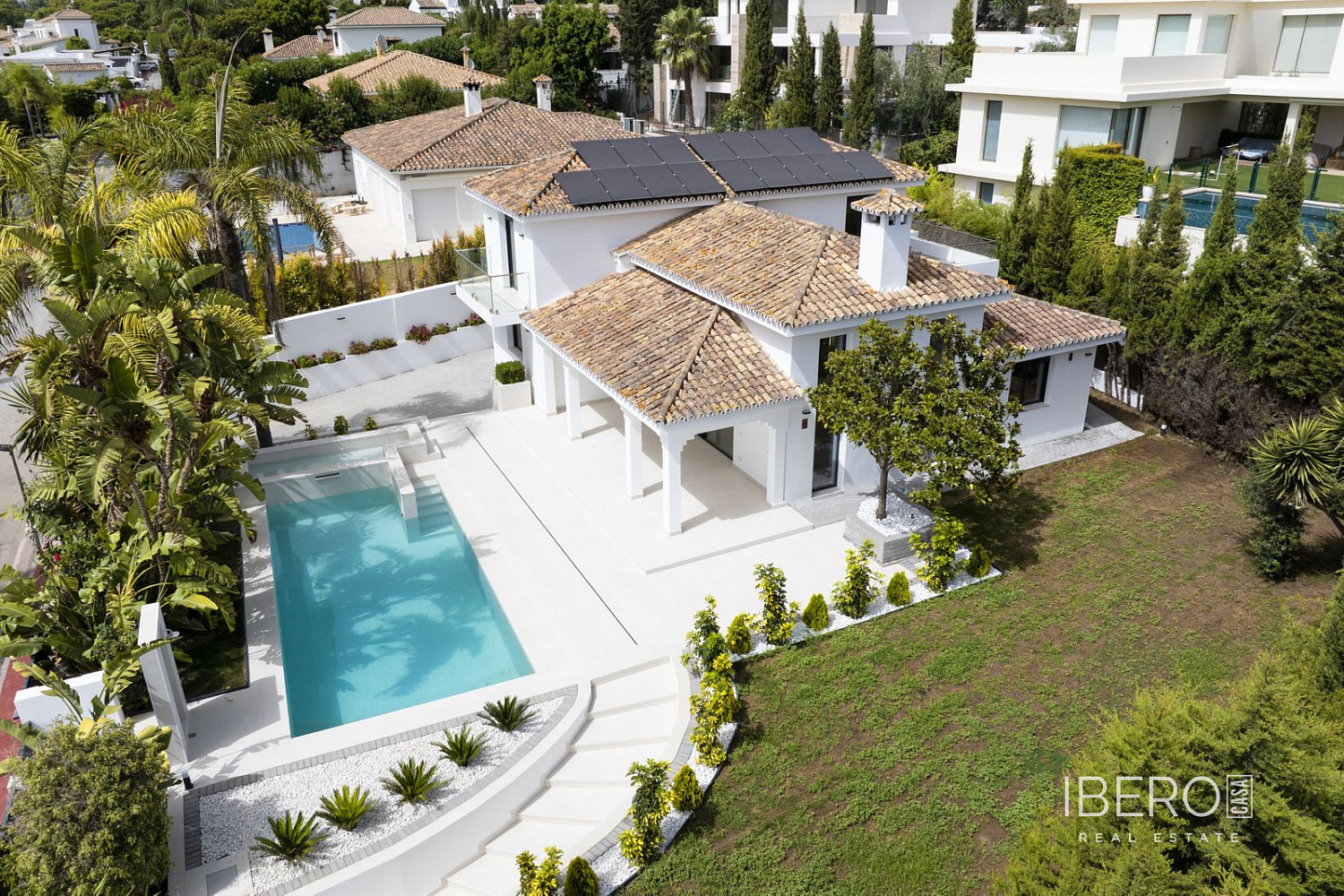 Prodej domu 221 m² s pozemkem 837 m²