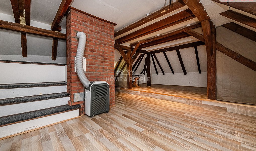 Prodej domu 190 m² s pozemkem 1 084 m², Vysoký Chlumec – náhled fotky 22