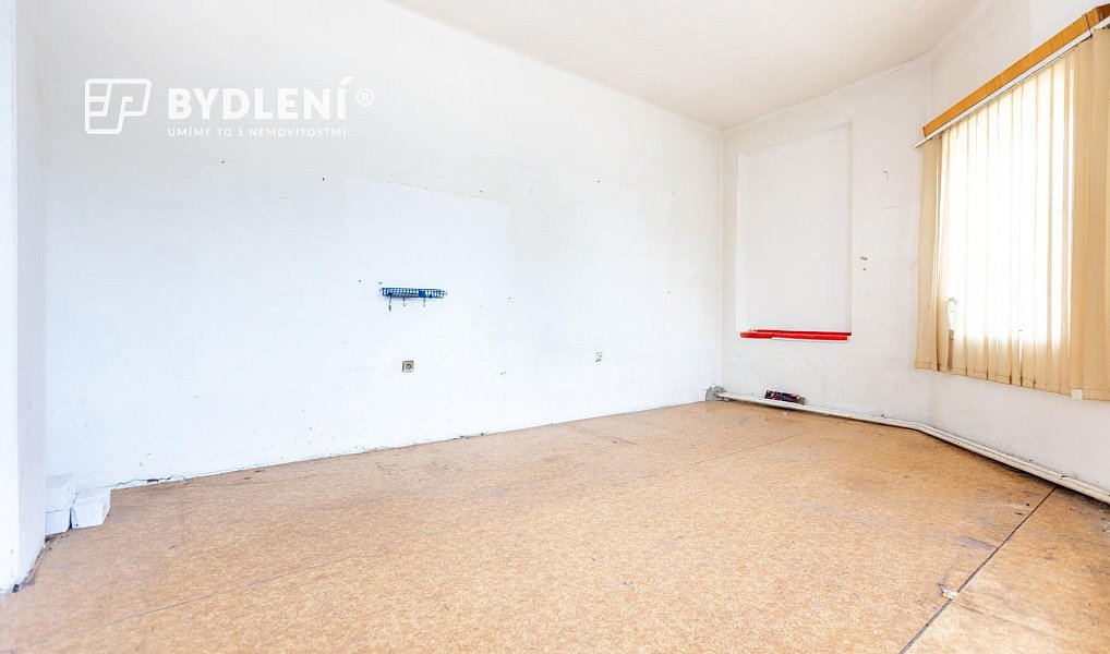 Prodej domu 330 m² s pozemkem 400 m², Teplice – náhled fotky 21