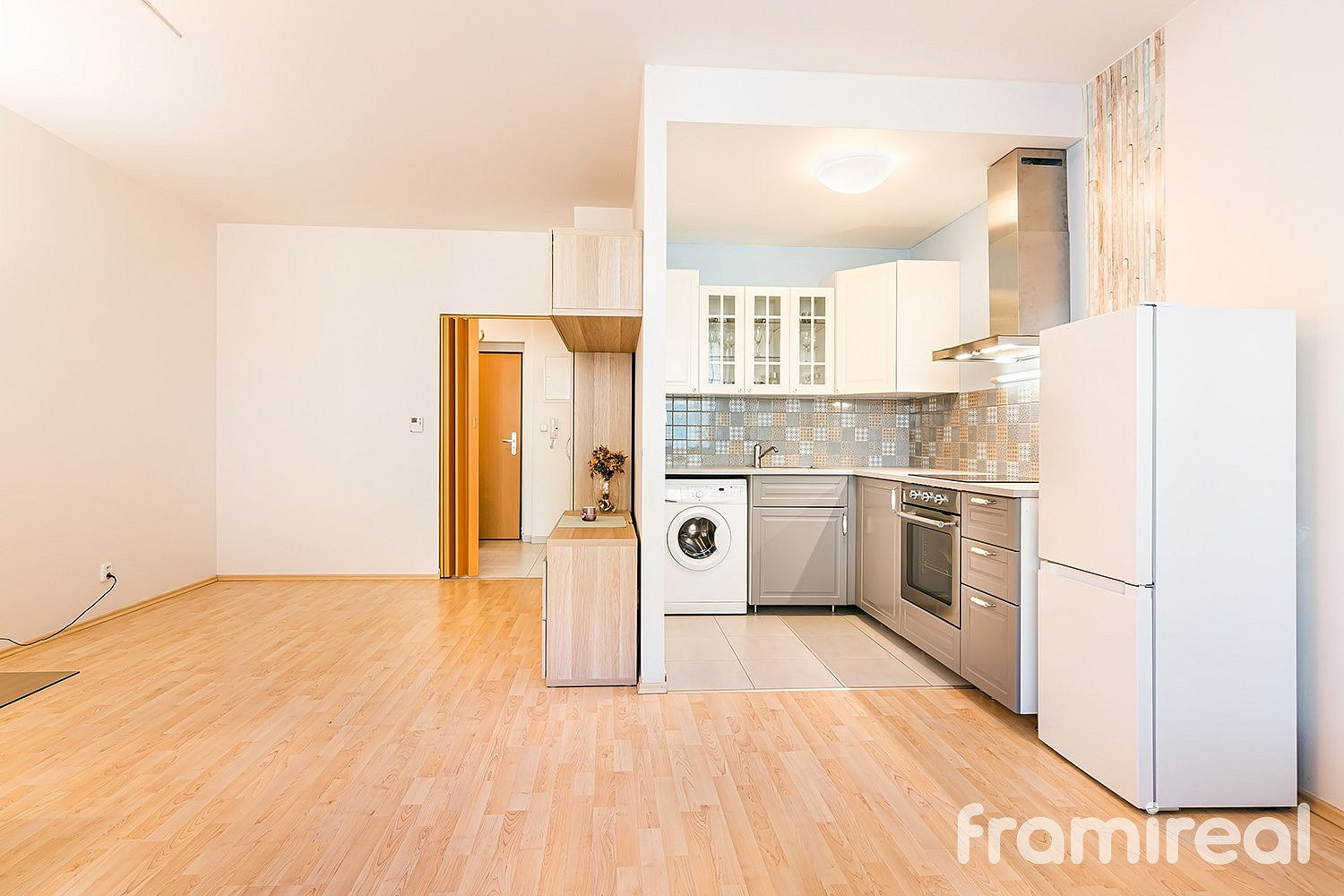 Pronájem bytu 1+kk 36 m² — photo 3
