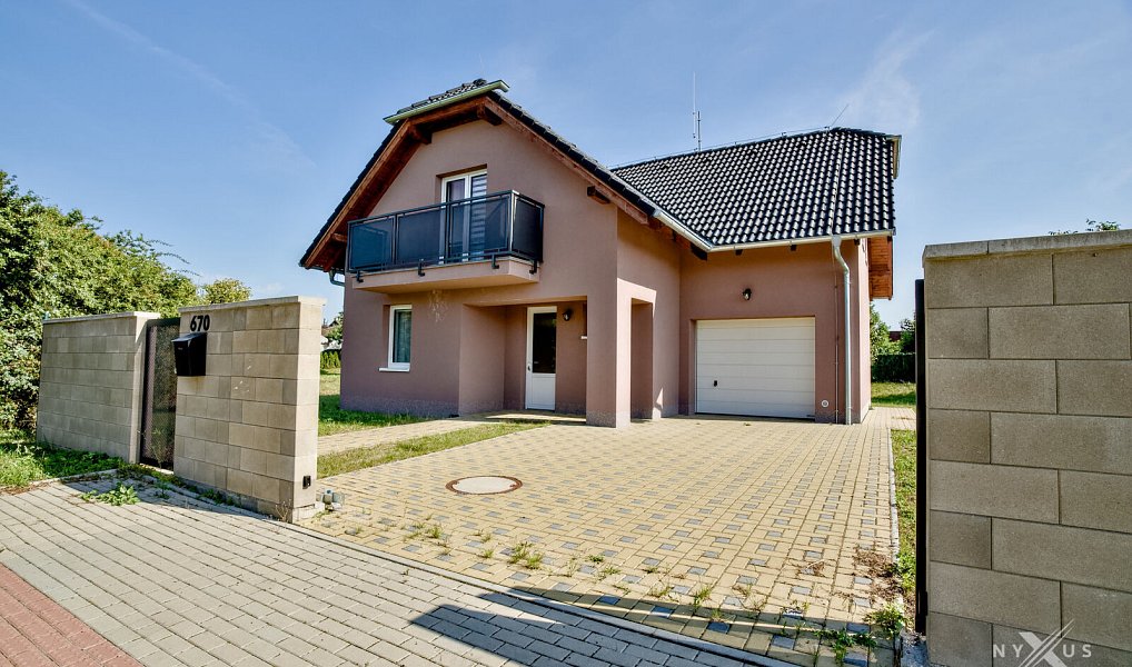 Pronájem domu 138 m² s pozemkem 1 024 m², Postřižín – náhled fotky 29