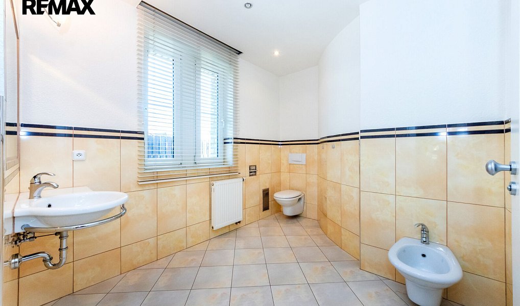 Prodej domu 433 m² s pozemkem 826 m², Praha – náhled fotky 19