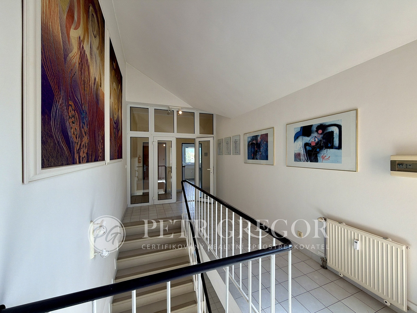 Pronájem kanceláře 109 m² — photo 3