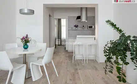 Pronájem bytu 2+kk 52 m², Plzeňská, Praha 5 - Košíře