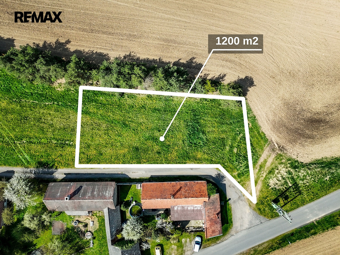 Prodej stavebního pozemku 1 200 m² – fotografie 4