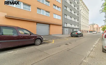 Prodej garážového stání 13m2 Bartoškova ulice Praha 4 Nusle, Bartoškova, Praha 4 - Nusle