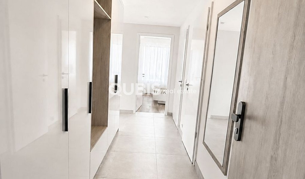 Pronájem bytu 2+kk 68 m², Praha – náhled fotky 5