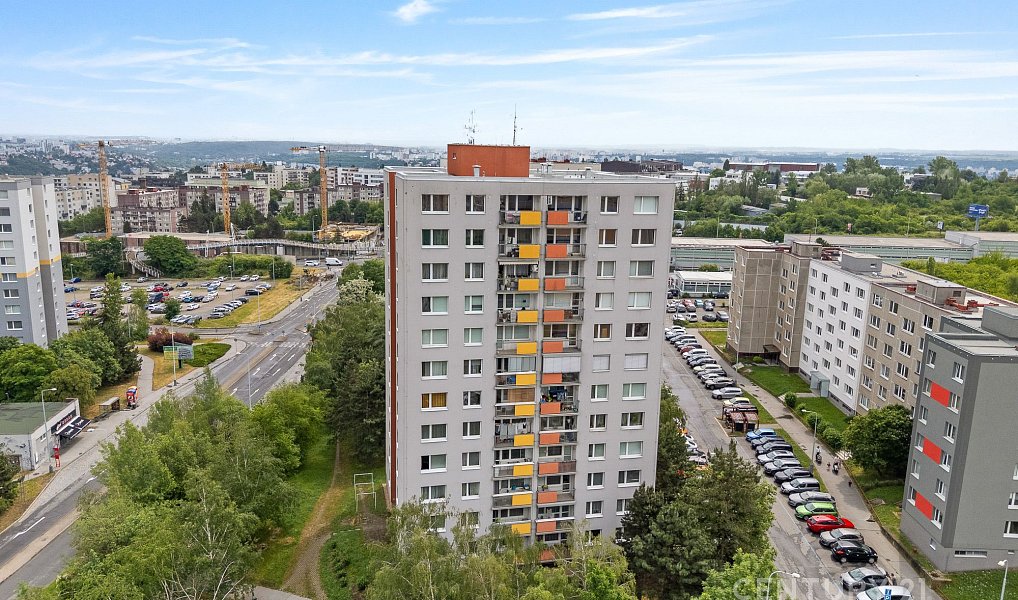 Prodej bytu 3+1 77 m², Praha – náhled fotky 32