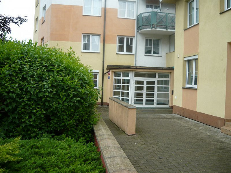 Pronájem bytu 2+kk 87 m² – pohled 3