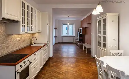 Pronájem bytu 3+1 80 m², Bělohorská, Praha 6